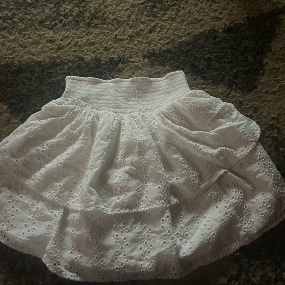 hollister white skirt - Picture 2 of 3